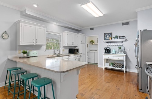 East Beach House | East Beach Family Friendly Home, sleeps 9