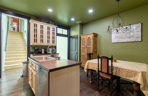 North Capitol House | Easy access to Taylor Swift, Broadway, CMAs & more