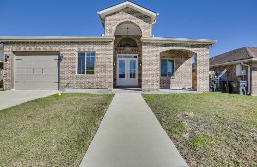 West Lake Forest House | Easy Dtwn NOLA Commute! Elegant Home w/Yard