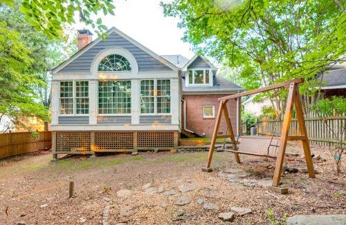 Northlake House | Easy Hwy Access to Dtwn Atlanta! Group Retreat