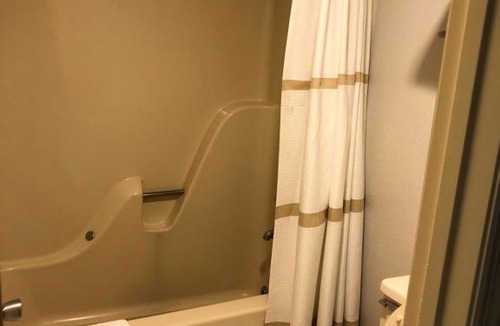 Athens Hotel | Econo Lodge Athens I-75