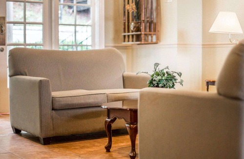 Vestavia Hills Hotel | Econo Lodge Birmingham - Hoover