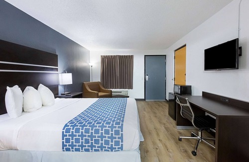 Lithonia Hotel | Econo Lodge Lithonia - Atlanta East