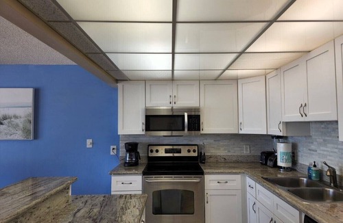 Panama City Beach Condo | Edgewater Resort Tower 2-4th floor