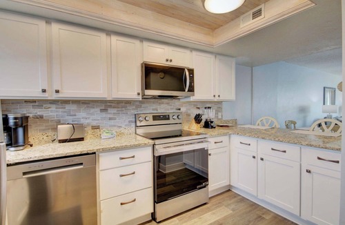 Fort Walton Beach Condo | El Matador 358 - FREE TICKETS! Your stay includes free tickets to many area attractions!
