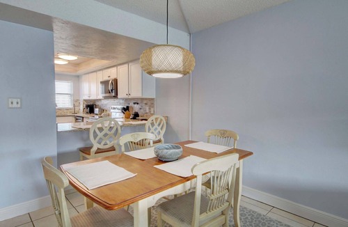 Fort Walton Beach Condo | El Matador 358 - FREE TICKETS! Your stay includes free tickets to many area attractions!