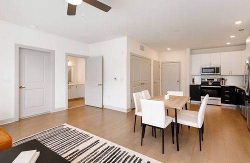 Forest Park Apartment | Elegant 2BR w/Resort Pool & Lounge Areas 3