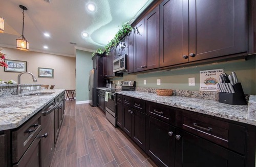 Oviedo Villa | Elegant 6-bedroom, 6-bath home, sleeps 12. Ideal for large groups with Optional Banquet Room see picture this is our newest house