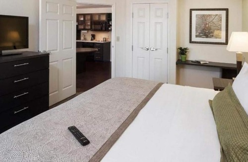 Pearl House | Elegant & Big Room! Ideal for Your Next Vacation