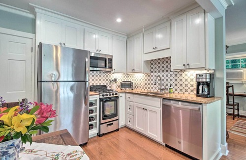 Montgomery Apartment | Elegant Savannah Hideaway w/Private Garden