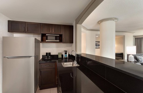 Luckie-Marietta District Hotel | Embassy Suites by Hilton Atlanta at Centennial Olympic Park