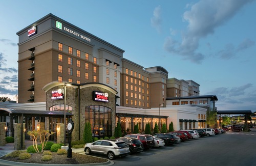 Twin Brook Hotel | Embassy Suites Chattanooga Hamilton Place