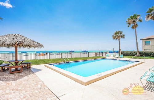 North Redington Beach Condo | Emerald Isle 504 is a Silver 2-bedroom 2 bath Condo with a View You'll Love
