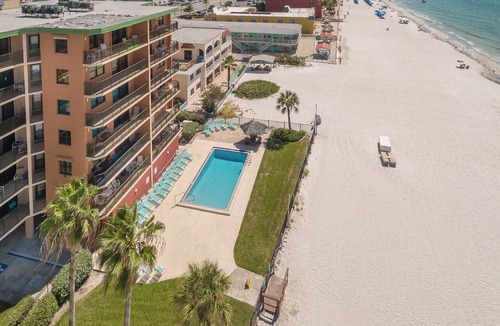 North Redington Beach Condo | Emerald Isle 504 is a Silver 2-bedroom 2 bath Condo with a View You'll Love
