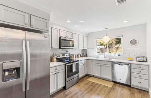 Fort Walton Beach House | Emerald Tide - 4BR , Private Pool , Near Beach