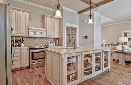 Wedowee Cottage | Enjoy spacious 4 bedroom home with stunning lake views and year round deep water