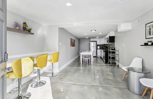 Algiers Point House | Enjoy this Fabulous Downstairs 3 bedroom apartment in Historic Algiers Point.