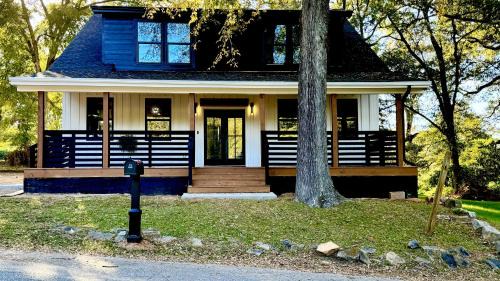 Covington Mill House | Epic Retreat at Mystic Falls 5 Bedrooms 3 Baths