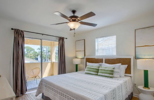 Silver Sands Beach House | Estrella del Mar 3-minute walking to the beach, restaurants and shops!