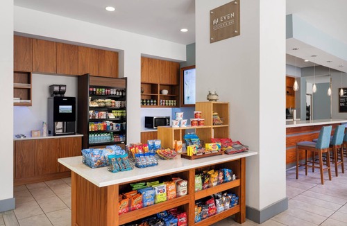 Alpharetta Hotel | EVEN Hotel Alpharetta - Avalon Area by IHG