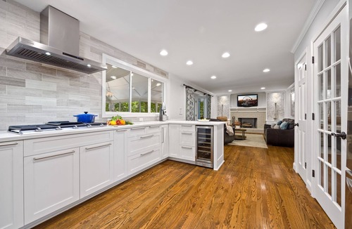 Roswell House | Executive 5BR Home with Hot Tub and Game Room