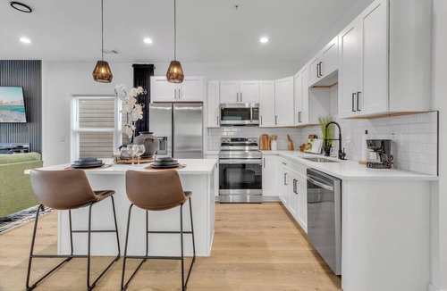 Sylvan Hills Apartment | Executive Comfort Suite apartment in Atlanta
