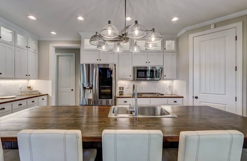 Dahlonega House | Executive Retreats, Family Reunions, Near Montaluce, 8 King Beds