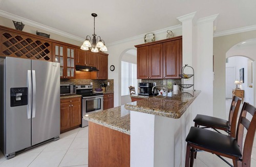 Princeton House | Experience Homestead charm near Black Point Park and Marina