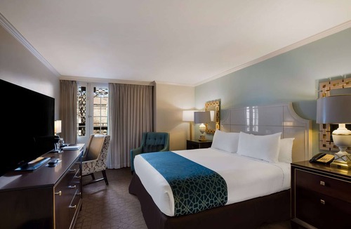 French Quarter Hotel | Explore Historic Neighborhood in French Quarter! Pets Allowed, Outdoor Pool!
