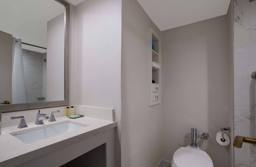 French Quarter Hotel | Explore Historic Neighborhood in French Quarter! Pets Allowed, Outdoor Pool!