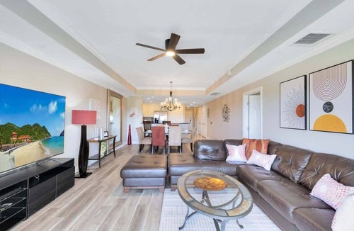 Reunion Condo | Exquisite 3rd floor condo w/phenomenal golf views