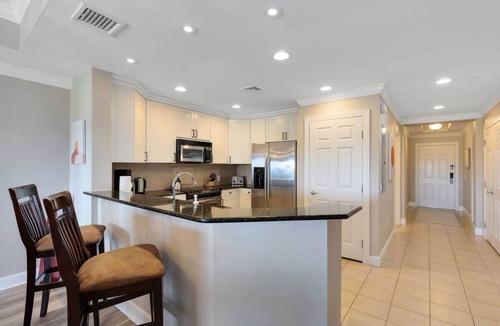 Reunion Condo | Exquisite 3rd floor condo w/phenomenal golf views