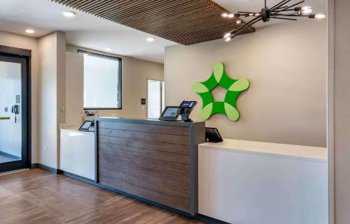Gibsonton Hotel | Extended Stay America Premier Suites - Tampa - Gibsonton - Riverview
