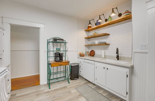 Forest Park House | Extended Stays Welcome! Home 1 Block to Avondale