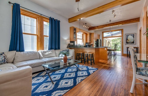 Duckpond House | Fabulous Duck Pond 4/3