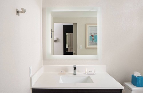 Palm Beach Hotel | Fairfield Inn And Suites By Marriott Palm Beach
