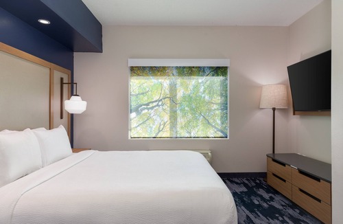 Lithonia Hotel | Fairfield Inn & Suites by Marriott Atlanta Stonecrest