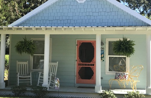 Biloxi Cottage | Fall Special Rates for Downtown Beach Cottage in Ocean Springs!