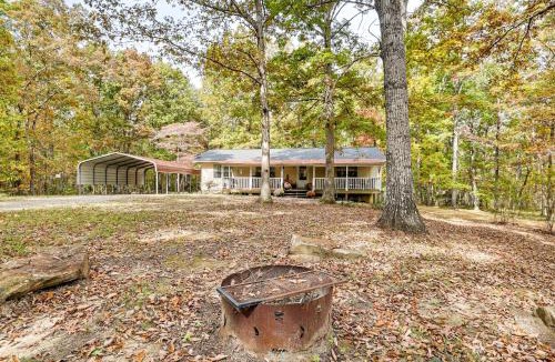 Soddy-Daisy House | Families Welcome! Home w/Fire Pit in Soddy-Daisy