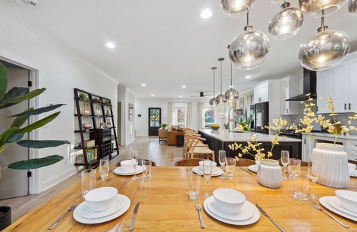 Scottdale House | Family Fun: Indoor Playground + Game Room near FIFA
