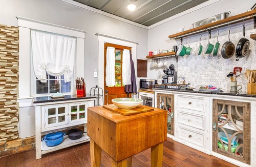 East Hill House | Family Retreat w/Hot Tub, Garden Gate Estate