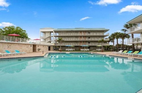 Historic Downtown Kissimmee Hotel | Family Vacation Room with 2 DBL Beds Near Must-see Attractions
