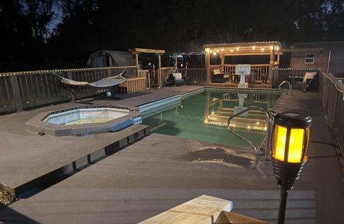 Plant City House | Farmhouse Oasis Treehouse, Pool, Heated Spa & Arcade off I-4 Lakeland Airport