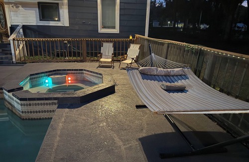 Plant City House | Farmhouse Oasis Treehouse, Pool, Heated Spa & Arcade off I-4 Lakeland Airport