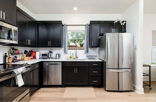 Fort Worth House | Fenced Yard, Fire Pit, Gated Parking + Workspace