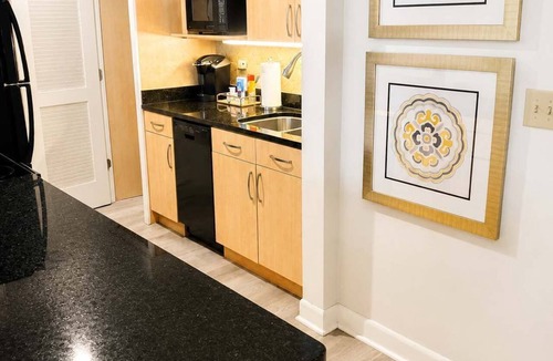 Downtown Atlanta Condo | FIFA 2026 Walk to Stadium | 1BR Unit 4E ATL