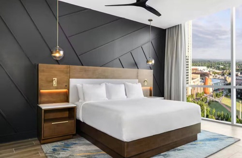 Peachtree Center Hotel | Major international sporting event ATLANTA Vacation Rental. 1BDR Deluxe, Sleeps 4, Full Kitchen