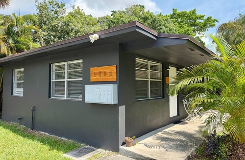 Sailboat Bend Apartment | FIFA World Cup Third Place Stay . Walk to Dining . Beach Las Olas Parking