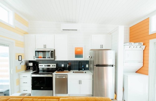 Nancy House | First Light - Modern Floating Home Designed for Elevated Lake Living