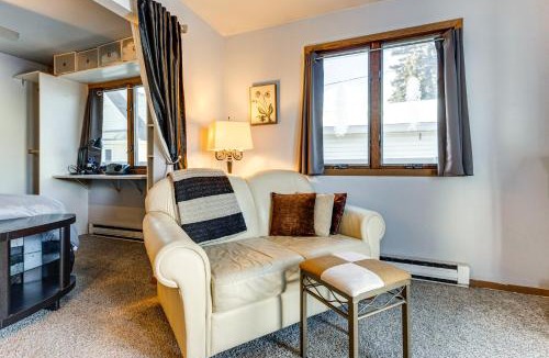 Neenah Apartment | Fish, Hike & Unwind: Studio 2 Mi to Lake Winnebago